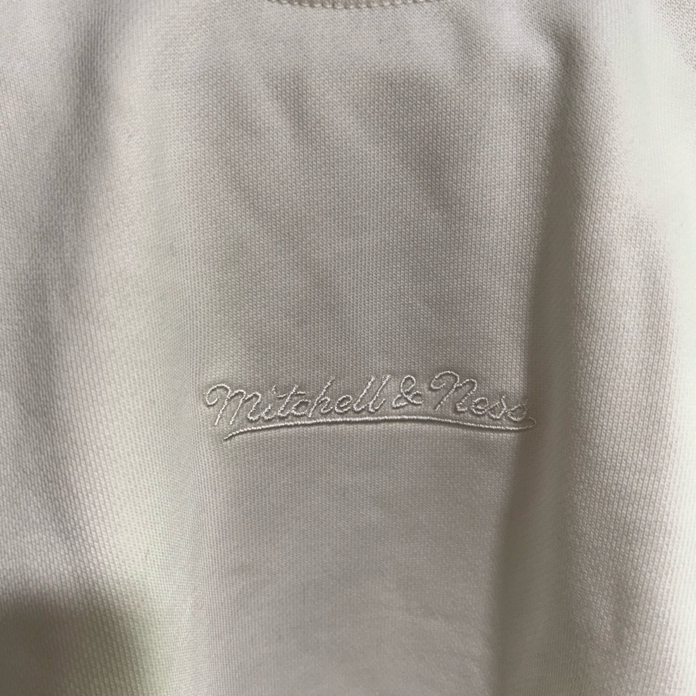 Mitchell and Ness NWT Large Sweatshirt - Picture 9 of 10